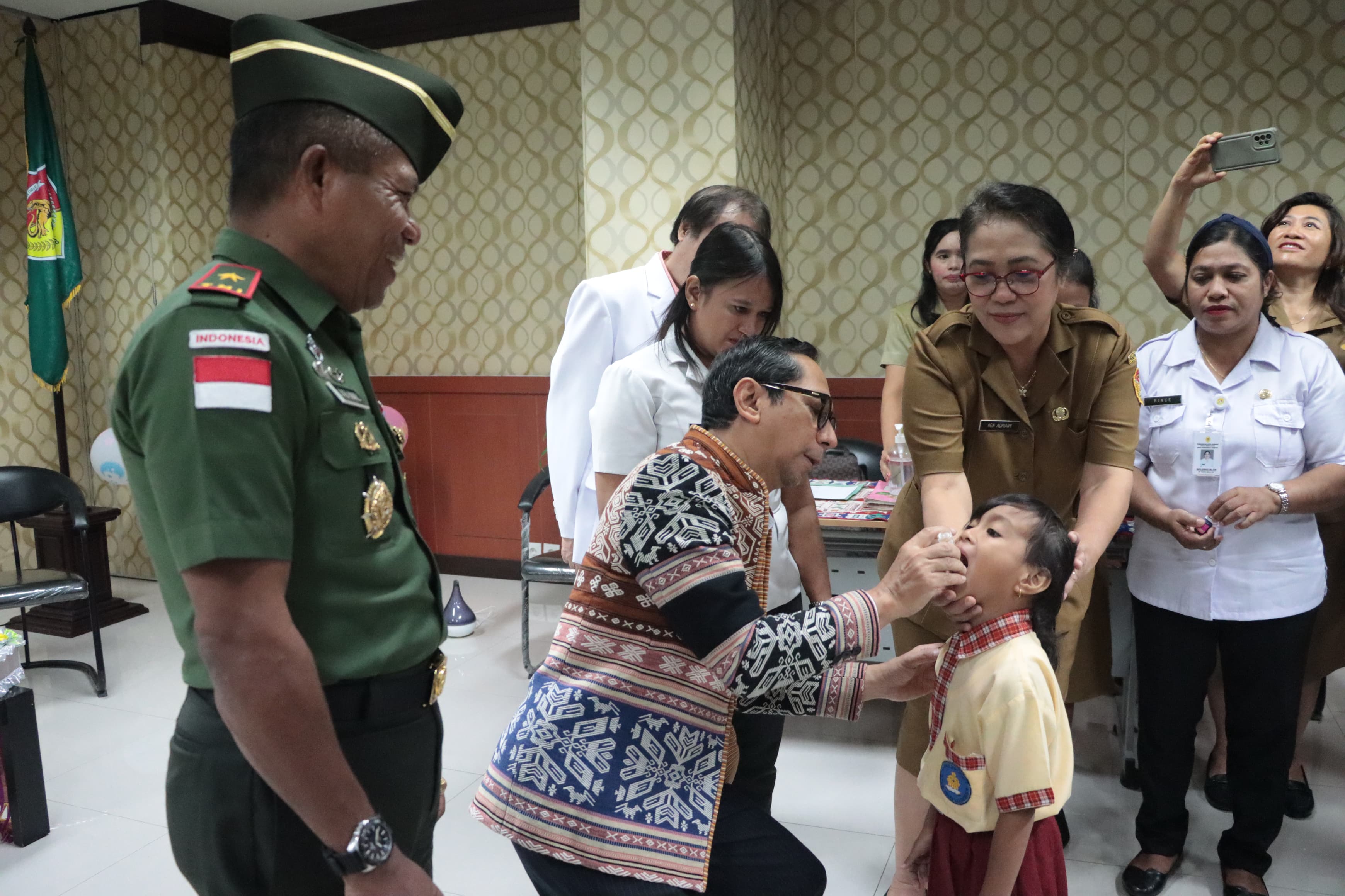 Penjabat Gubernur NTT Launching PIN Polio Tingkat Provinsi NTT Tahun 2024